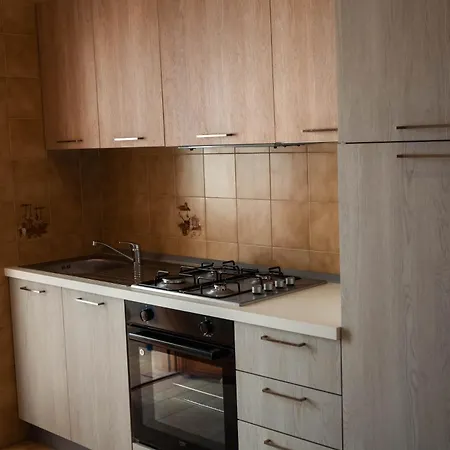 Lovely 2 Min From The Beach Apartment