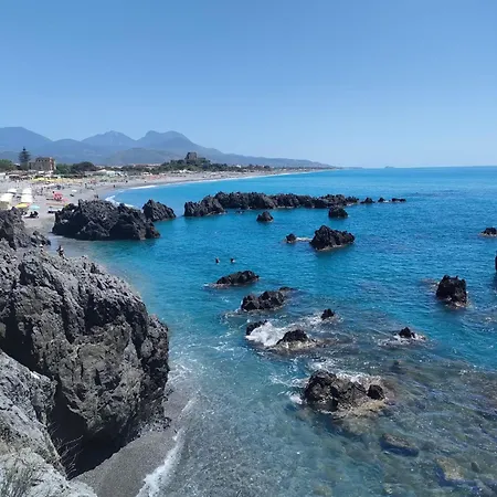Lovely 2 Min From The Beach شقة *